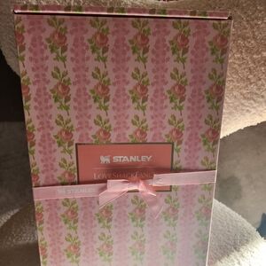 Pink Floral Stanley x LoveShackFancy 40oz - The Flowstate Quencher H2.0 Tumbler